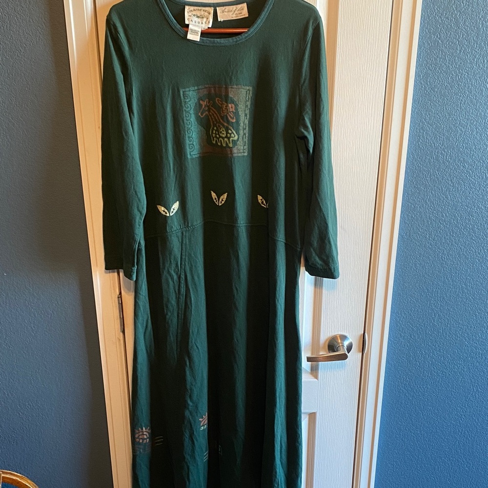 Vintage Forest Green Maxi Dress with Leaf Details 
100%Cotton